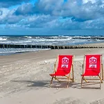 219 Z Basenem, Sauna, Jacuzzi, Przy Samej Plazy - 5d Apartments- 5d * Niechorze