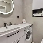 Daire 219 Z Basenem, Sauna, Jacuzzi, Przy Samej Plazy - 5d Apartments- 5d *