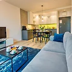 219 Z Basenem, Sauna, Jacuzzi, Przy Samej Plazy - 5d Apartments- 5d *