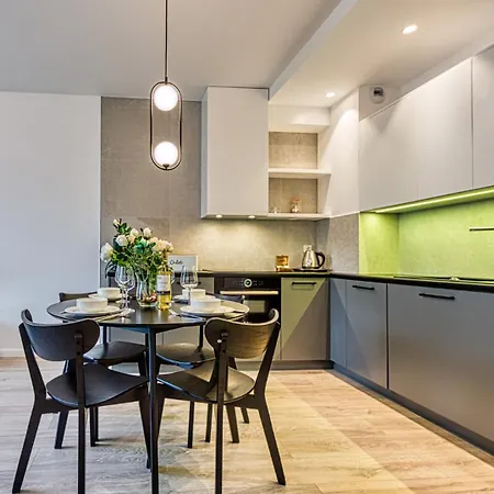 219 Z Basenem, Sauna, Jacuzzi, Przy Samej Plazy - 5d Apartments- 5d *